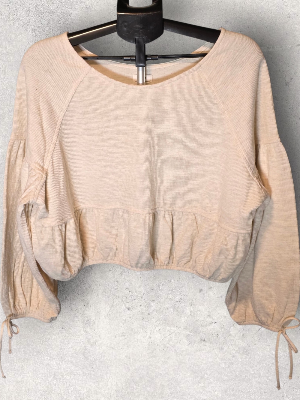 aerie Cream Ruffle-Hem Long Sleeve Crop Top